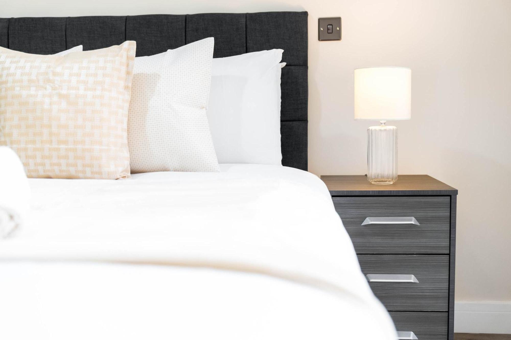 Luxury - Centre - 2 Bedrooms - Smart Tv - Wifi - Jewellery Quarter - Intercom - 4ah Apartment
