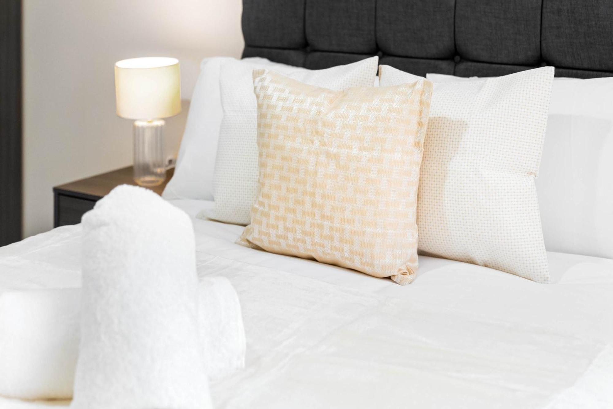 Luxury - Centre - 2 Bedrooms - Smart Tv - Wifi - Jewellery Quarter - Intercom - 4ah Birmingham